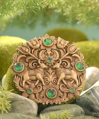 Royal serenade brooch 1