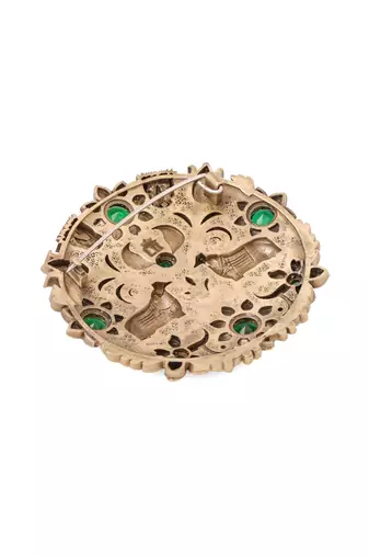 Royal serenade brooch
