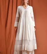 Off white gathered organza kurta