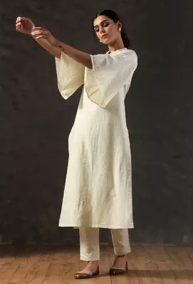 Tulip sleeve golden cream kurta 1