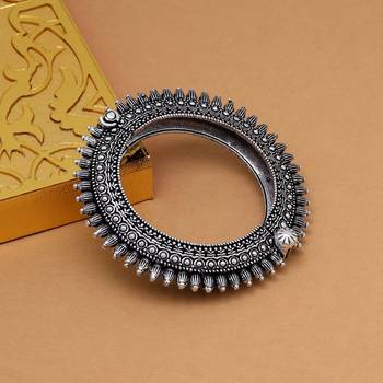Silver lookalike openable designer oxidised bangle 3