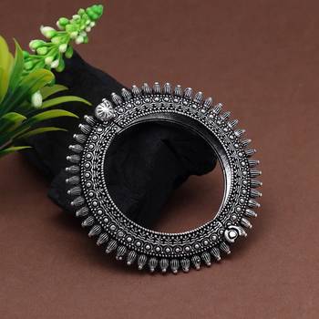 Silver lookalike openable designer oxidised bangle 4