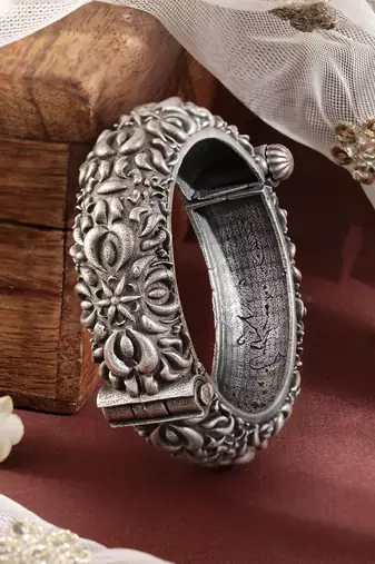 Silver look-alike oxidised bangle stack (set of 5)