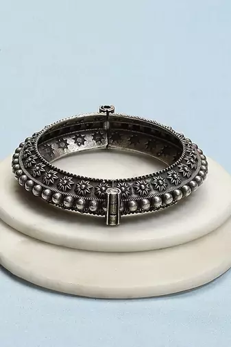 Silver look-alike oxidised bangle stack (set of 5)