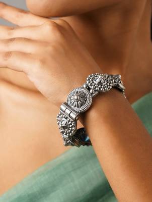 Silver lookalike bangle stack with floral design 3