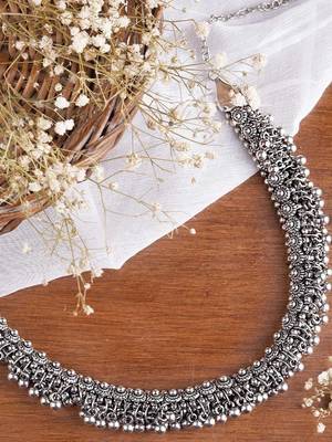 Oxidised choker with ghungroo design 2