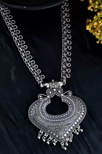 Oxidised spring chain necklace with ghungroo heart-shaped pendant