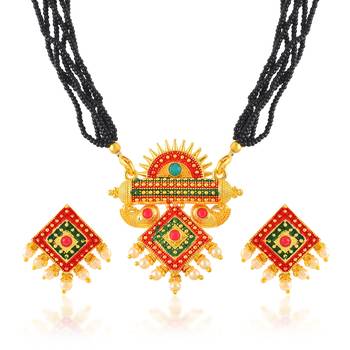 Memoir brass gold handmade necklace set women 1