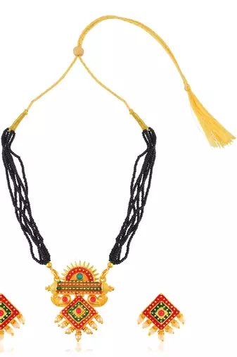 Memoir brass gold handmade necklace set women