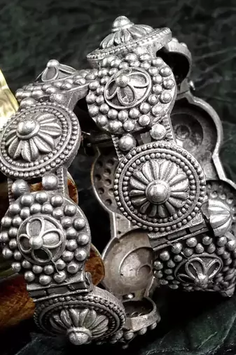 Silver plated oxidised bangle stack (set of 5)