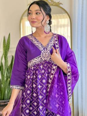 Violet chanderi silk heavy thread embroidery work with foil print kurta pant set 4