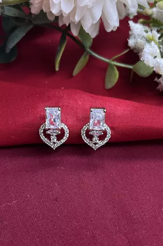 Classic cubic zirconia stud earrings