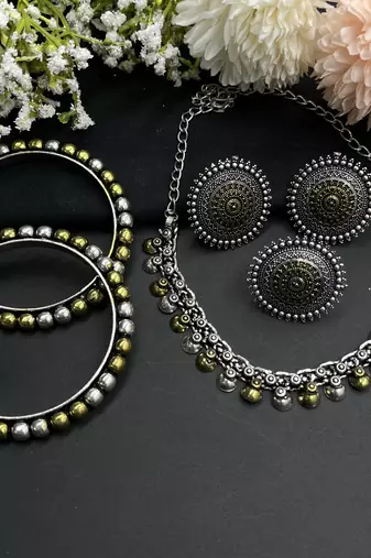 Dual tone silver and gold plated oxidized short necklace jewelry set