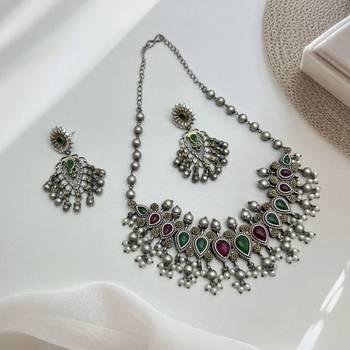 Green & red pearl stone antique boho style oxidized silver plated choker necklace set for women 3