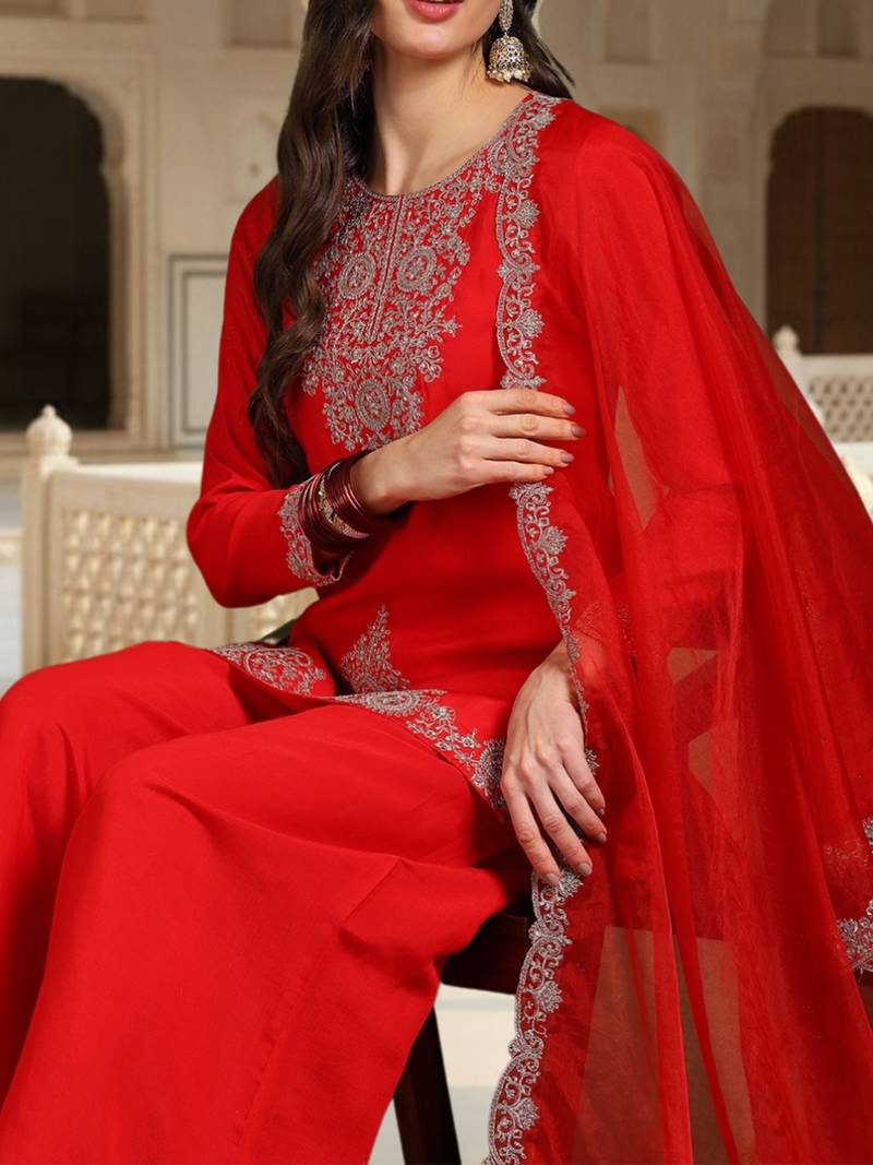 Women red silk blend embroidered straight kurta palazzo with dupatta