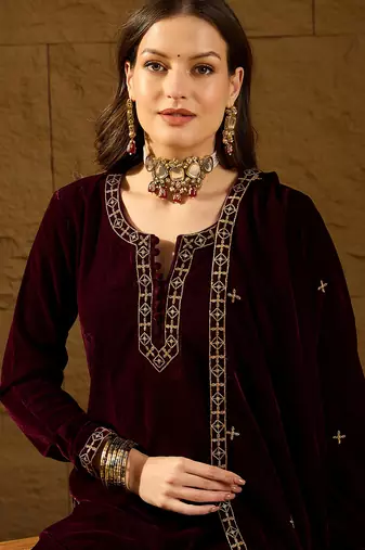 Women purple velvet solid embroidered straight kurta palazzos with dupatta