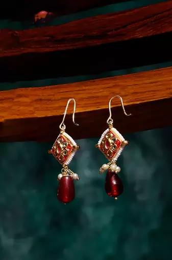 Rang-e-anar drop earring