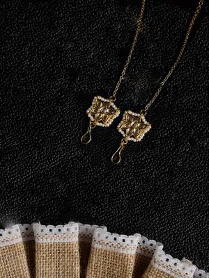 Shamsi glow drop earring 2