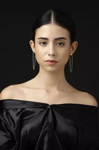 Shamsi glow drop earring