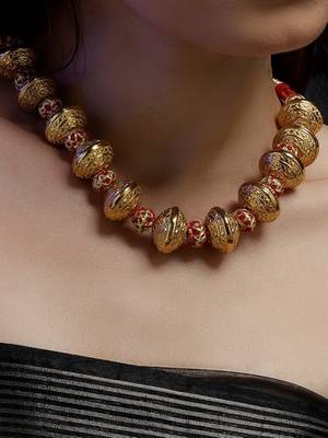 Laal-e-jahan layered necklace 1