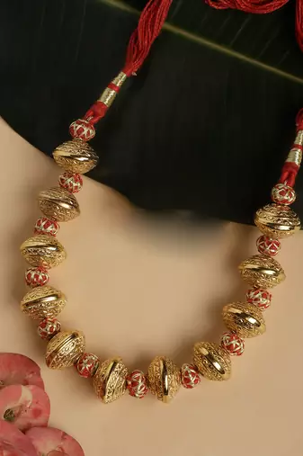 Laal-e-jahan layered necklace
