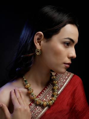 Sitar-e-zamurd layered necklace 5