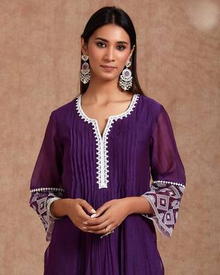 Silk Blend Embroidered Straight Cut Kurta Pant Dupatta Set 3