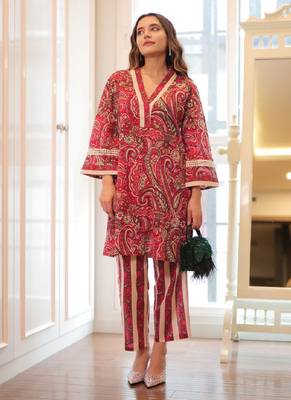 Red Floral V-Neck Kurta Cord Set 2