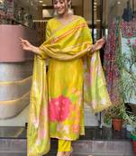 Golden Glow Yellow Chanderi Silk Embroidered Kurta Pant Dupatta Set