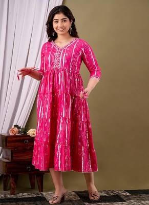 Pink cotton printed gown 2