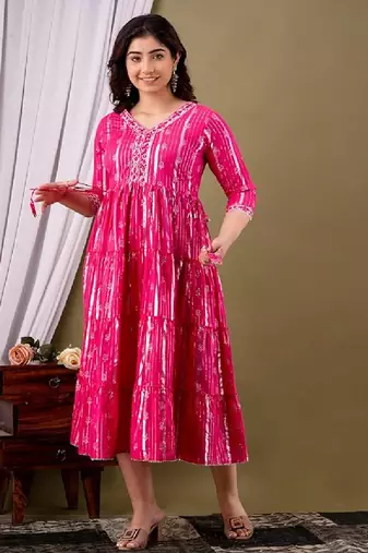Pink cotton printed gown