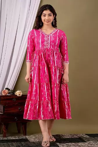 Pink cotton printed gown
