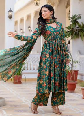 Green cotton printed kurta with pant & dupatta 1