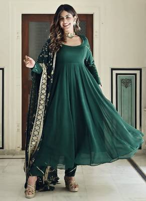 Green faux georgette embroidered kurta with pant & dupatta 2