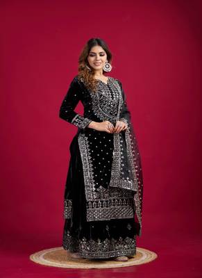 Obsidian Black Viscose Embroidered Kurta Pant Dupatta Set 6
