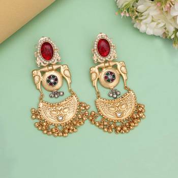 Maroon color amrapali earrings 1