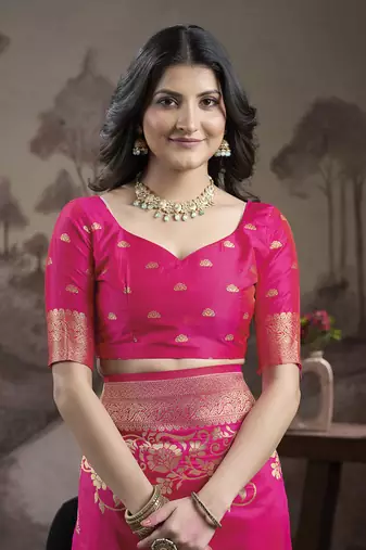 Women's Pink Soft Lichi Silk Jacquard Traditional Saree with Blouse