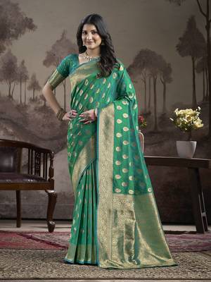 Women's Green Soft Lichi Silk Jacquard Traditional Saree with Blouse 1