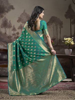Women's Green Soft Lichi Silk Jacquard Traditional Saree with Blouse 4