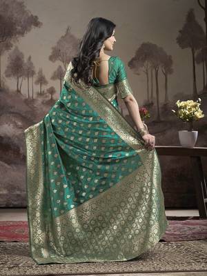 Women's Green Soft Lichi Silk Jacquard Traditional Saree with Blouse 4