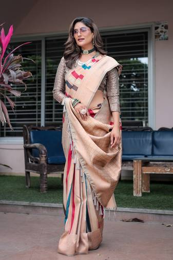 Women's Cream Semi Kanjivaram Pattu Silk Zari Woven Traditional Saree with Blouse