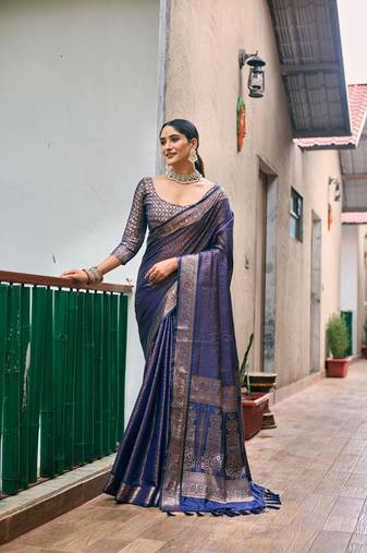 Women's Navy Blue Kanjivaram Handloom Zari Woven Traditional Saree with Blouse
