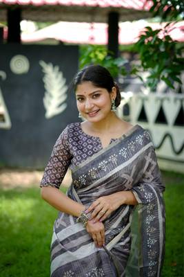 Grey cotton c saree with digital printed 3