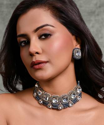 Heartfelt choker with earrings 1