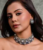 Heartfelt choker with earrings