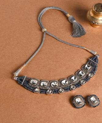 Heartfelt choker with earrings 3