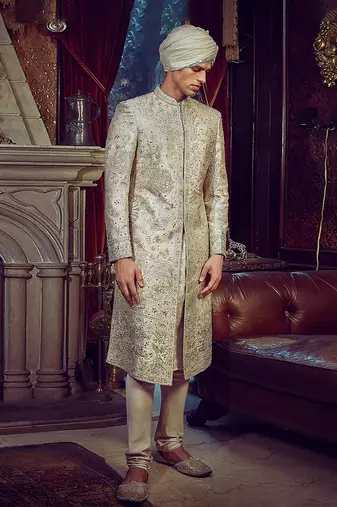 The wanderlust sherwani