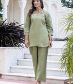 Vredevogel women silk blend ethnic top pant set