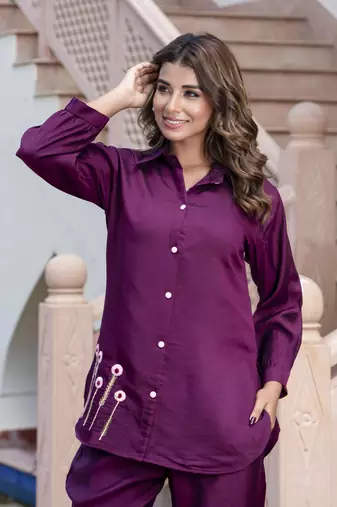 Vredevogel women silk blend ethnic top pant set