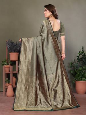 Dark green litchi art silk banarasi silk saree 3